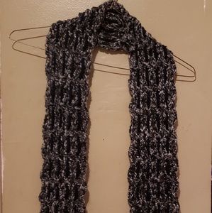 Knitted scarf